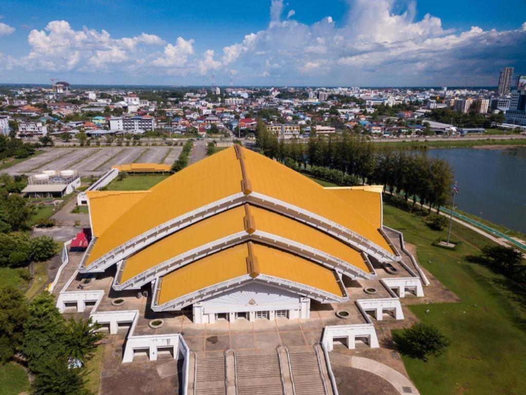 Chada Veranda Hotel Khon Kaen Ngoại thất bức ảnh